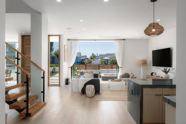 Image 12 of 40 For 5140 Los Robles Dr