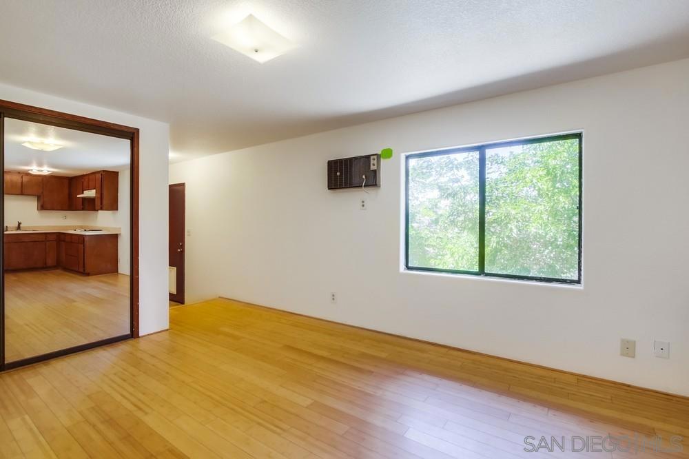 MLS #250035021SD image #60