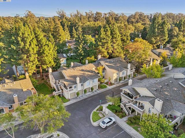 34627 Pueblo Terrace, Fremont CA: https://media.crmls.org/mediaz/906b0901-f410-4596-b617-06fc9c7804c6.jpg