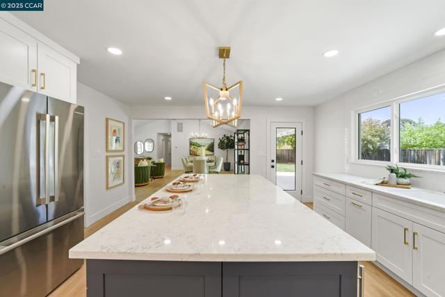 3715 Liscome Way, Concord CA: https://media.crmls.org/mediaz/906b3bd8-8441-49df-acc8-3a28375ed77e.jpg