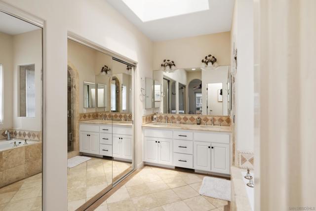 418 Marine St, La Jolla CA: https://media.crmls.org/mediaz/906b8981-6e91-448f-8726-d3604c4bb693.jpg