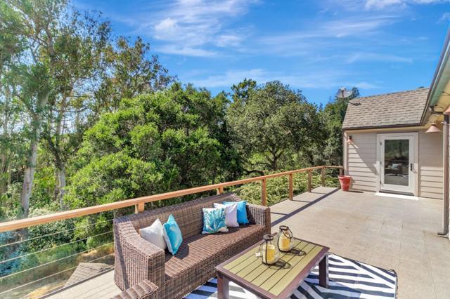 411 Hecker Pass Road, Watsonville CA: https://media.crmls.org/mediaz/906c28ae-a485-4fb5-8adb-a8f1a2d907d9.jpg