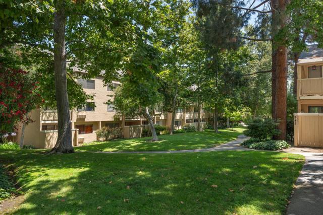 940 Kiely Boulevard, Santa Clara CA: https://media.crmls.org/mediaz/906c5349-6866-4559-982d-1cbd1c62e0ef.jpg