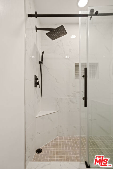 5215 Balboa Boulevard, Encino CA: https://media.crmls.org/mediaz/906c75ab-c1a9-442d-ba75-66c6b5278672.jpg