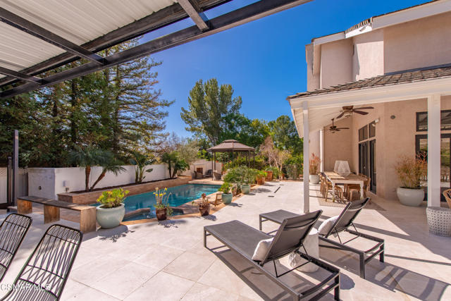 6144 1/4 Chesebro Road, Agoura Hills CA: https://media.crmls.org/mediaz/906d19bf-3d0c-43f7-8c62-63b297e742b6.jpg