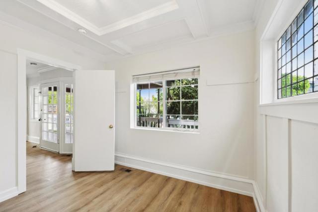1117 Chula Vista Avenue, Burlingame CA: https://media.crmls.org/mediaz/906d72e2-820d-4f81-a16d-3096919b8196.jpg