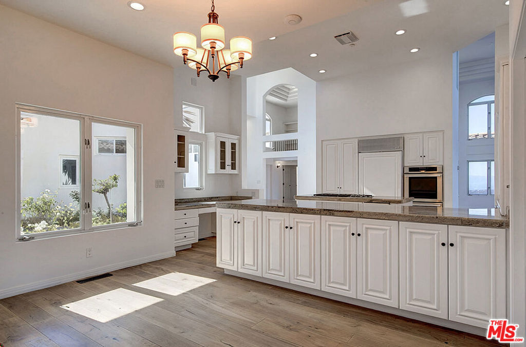MLS #26867147 image #24