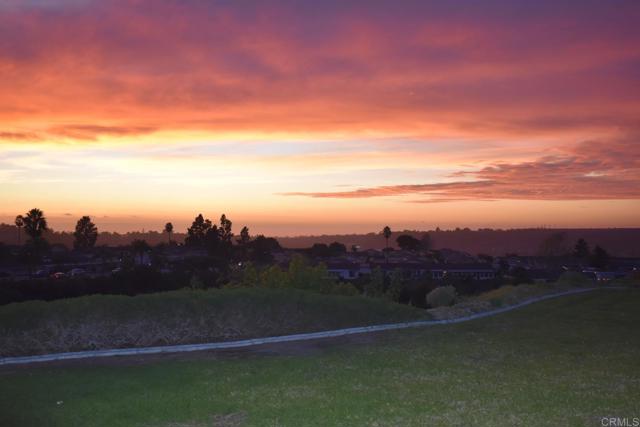 Detail Gallery Image 13 of 67 For 3902 Vista Campana #1,  Oceanside,  CA 92057 - 2 Beds | 2 Baths