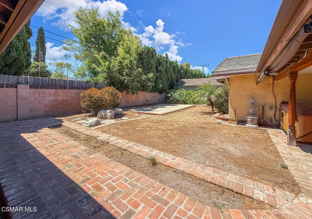 259 Dorena Drive, Newbury Park CA: https://media.crmls.org/mediaz/906e7516-7318-48d7-b73d-220228ab7c6b.jpg