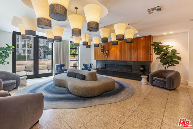 10777 Wilshire Boulevard, Los Angeles CA: https://media.crmls.org/mediaz/906edc58-de7a-4c90-a82e-17f5fb23b040.jpg