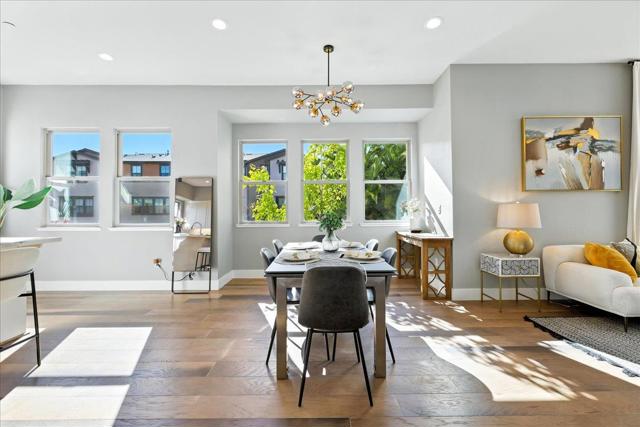 324 Cherokee Loop, Mountain View CA: https://media.crmls.org/mediaz/906f1520-303f-47c8-b172-1f722e43b0e2.jpg