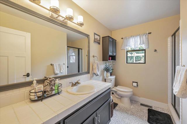 4 Harris Hill Drive, Novato CA: https://media.crmls.org/mediaz/906f1f17-1aaa-4de6-9324-4e4f41a60118.jpg