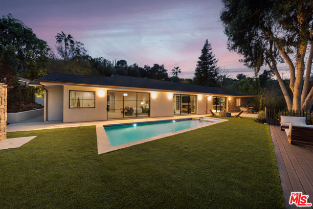 3620 Wrightwood Drive, Studio City CA: https://media.crmls.org/mediaz/9071197b-f64e-4cd4-8624-c853b1d4512b.jpg