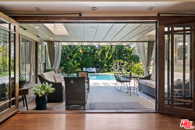 2299 Beverwil Drive, Los Angeles CA: https://media.crmls.org/mediaz/90715082-2b79-4044-8f5b-0f6b9c9f9bf8.jpg