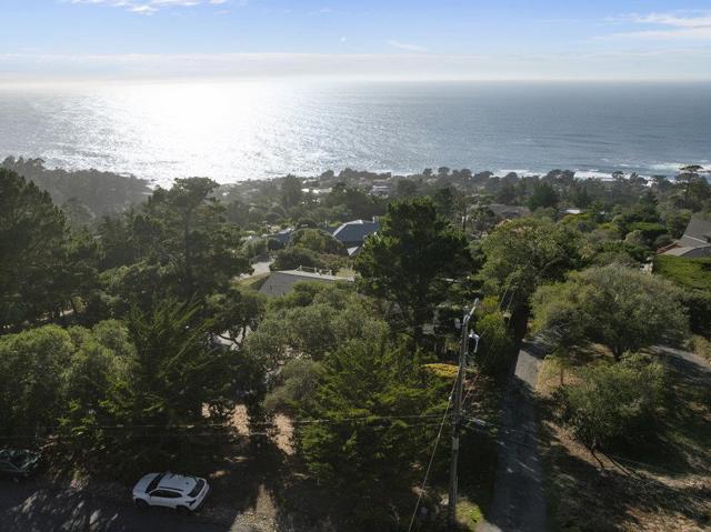 15 Mentone Road, Carmel CA: https://media.crmls.org/mediaz/90719ca9-9016-4f85-bf85-b85ef02da1da.jpg