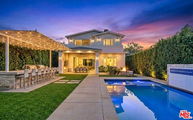 12345 Huston Street, Valley Village CA: https://media.crmls.org/mediaz/9072ac9d-58aa-42e9-8816-cc0efc8c91d2.jpg