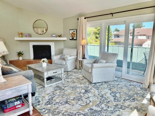 166164 Hyannis Court, Aptos CA: https://media.crmls.org/mediaz/9073d968-9b1f-4b84-8405-75167e3bb474.jpg