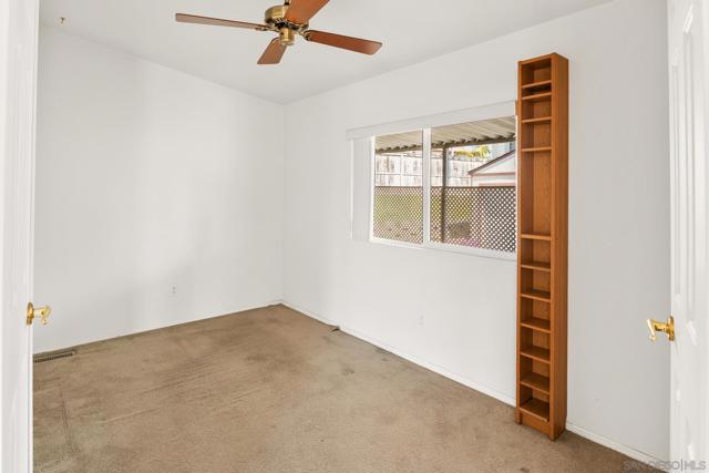 328 Killdeer, Oceanside CA: https://media.crmls.org/mediaz/9074017b-87ad-45fd-bb4f-2f779dc8f393.jpg