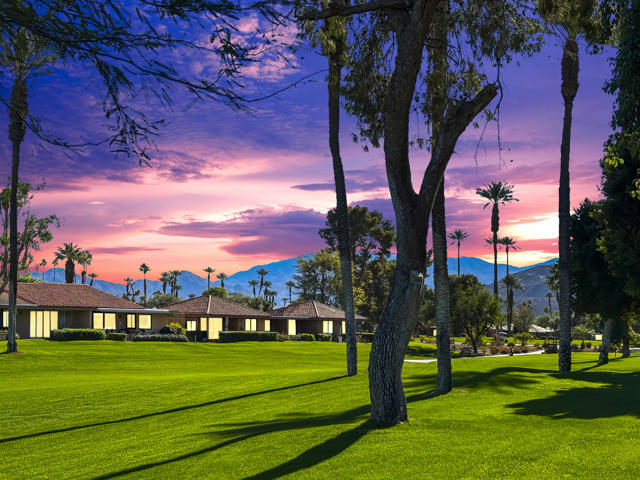 16 Haig Drive, Rancho Mirage CA: https://media.crmls.org/mediaz/9074f16b-2d1a-47bf-b9d5-02dc48b80851.jpg