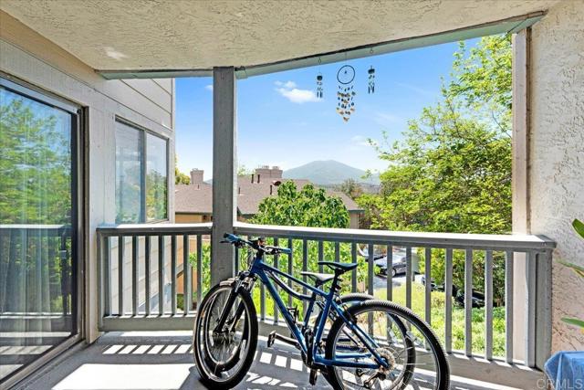 Detail Gallery Image 10 of 26 For 2916 Alanwood Ct, San Diego,  CA 91978 - 2 Beds | 2 Baths