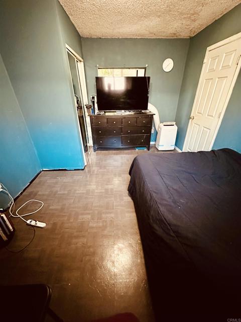 Detail Gallery Image 13 of 31 For 3333 Delta Ave, Long Beach,  CA 90810 - 4 Beds | 3 Baths