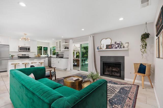 Detail Gallery Image 9 of 40 For 1744 Calle Jules, Vista,  CA 92084 - 3 Beds | 2 Baths