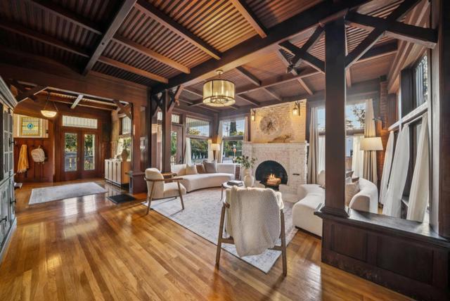 1197 Willow Street, San Jose CA: https://media.crmls.org/mediaz/90770aa0-f82d-4b5a-aaed-1ea529659a82.jpg