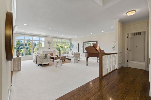 46 Eugenia Way, Hillsborough CA: https://media.crmls.org/mediaz/90772d25-88dc-42fa-a98a-369789f2cb3c.jpg