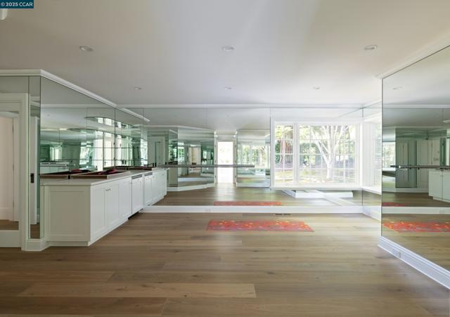 3828 Happy Valley Road, Lafayette CA: https://media.crmls.org/mediaz/90779e41-ecba-43dd-8752-b8c2f65ba30d.jpg