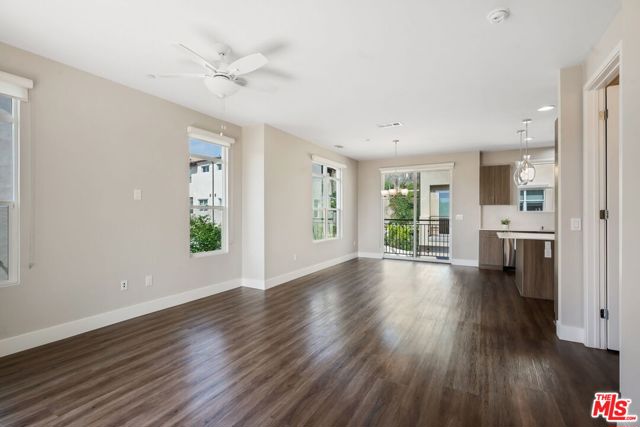 4394 Paxton Place, Calabasas CA: https://media.crmls.org/mediaz/9077cb75-7741-4eae-9e40-12c68167042b.jpg