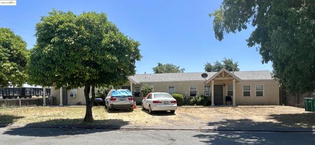 1932 VICKI LN, Stockton CA: https://media.crmls.org/mediaz/907808ff-6d4d-4db8-8d1b-457a1ee002a0.jpg