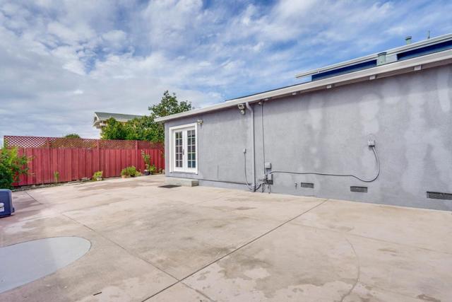 4611 Carmen Way, Union City CA: https://media.crmls.org/mediaz/90782fe4-51e7-4e11-ad35-4c5fba213265.jpg