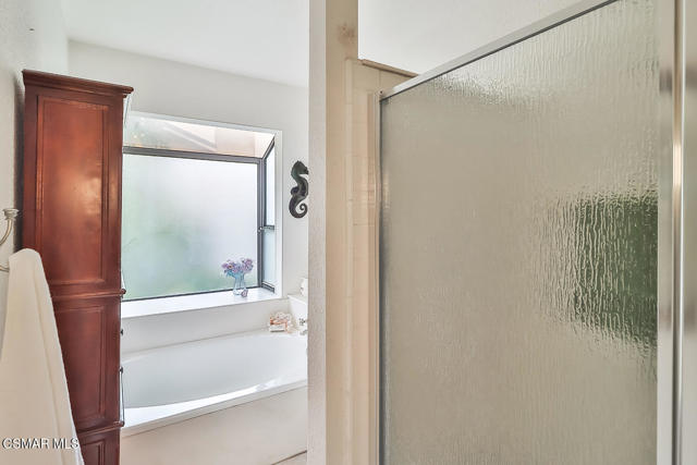 3616 Pebble Place, Newbury Park CA: https://media.crmls.org/mediaz/9079365f-d71d-4eaf-a321-35fddf59e1e2.jpg