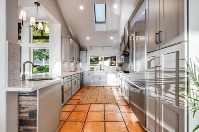 19445 Black Road, Los Gatos CA: https://media.crmls.org/mediaz/9079e20c-41af-4c91-a9eb-36d130ed274b.jpg