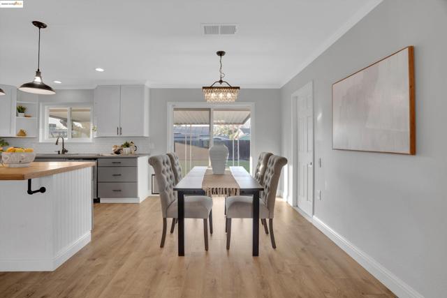 1166 Hibiscus Way, Livermore CA: https://media.crmls.org/mediaz/907aa163-959d-4d80-a9a8-6ae2b4b712c3.jpg