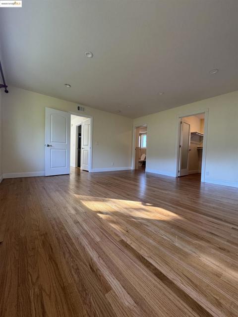 8 Juniper Way, Moraga CA: https://media.crmls.org/mediaz/907c589a-e9d7-4ddb-84ec-4d5dc3ab1892.jpg