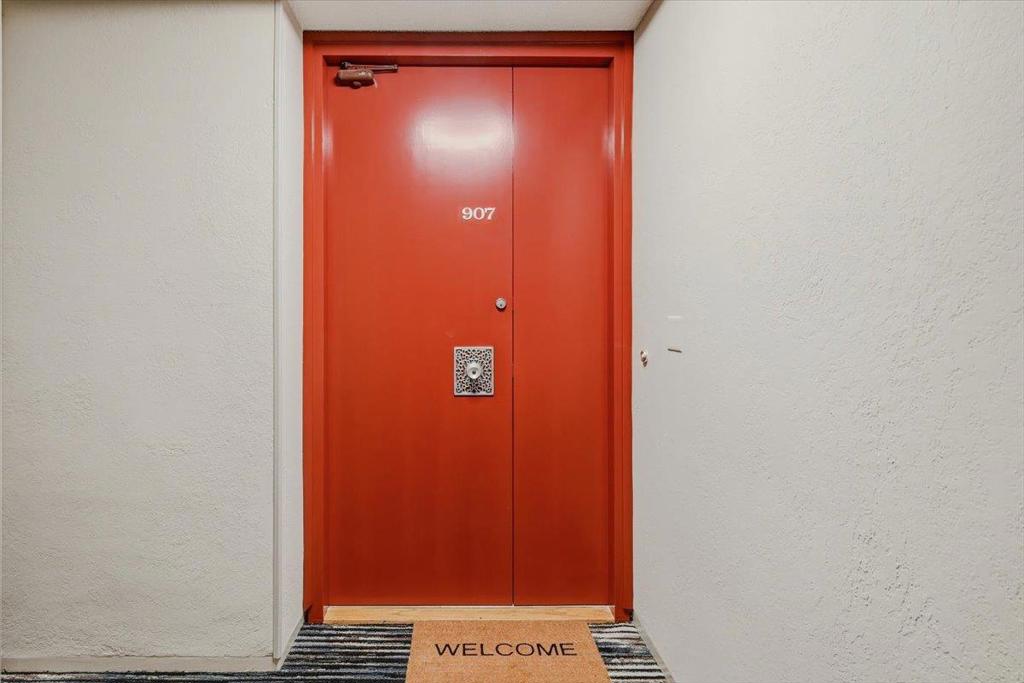 https://media.crmls.org/mediaz/907cba95-05f7-4790-b7a6-16a7d5cfb2b5.jpg?preset=X-Large