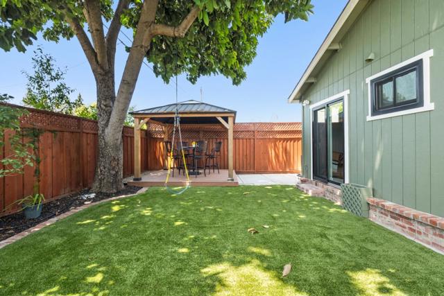 2544 Glenrio Drive, San Jose CA: https://media.crmls.org/mediaz/907d0592-7331-4284-96f1-efd0e978615a.jpg