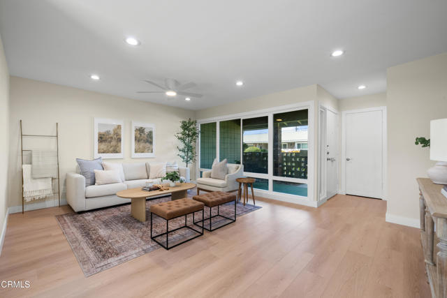 Detail Gallery Image 10 of 54 For 66 W Garden Gr, Port Hueneme,  CA 93041 - 3 Beds | 2 Baths