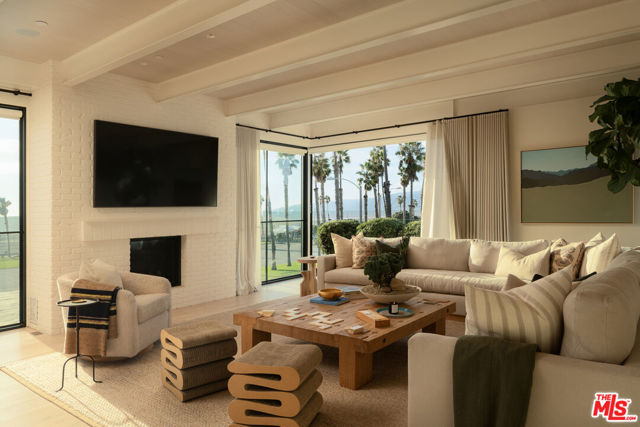 Details for 120 Hart Avenue, Santa Monica, CA 90405