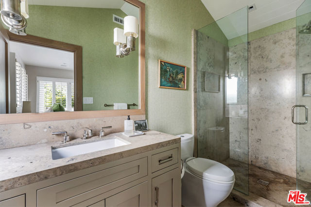 8814 Pinto Place, Los Angeles CA: https://media.crmls.org/mediaz/907f2190-05e8-4fea-abcd-f4d2af1a0aa5.jpg