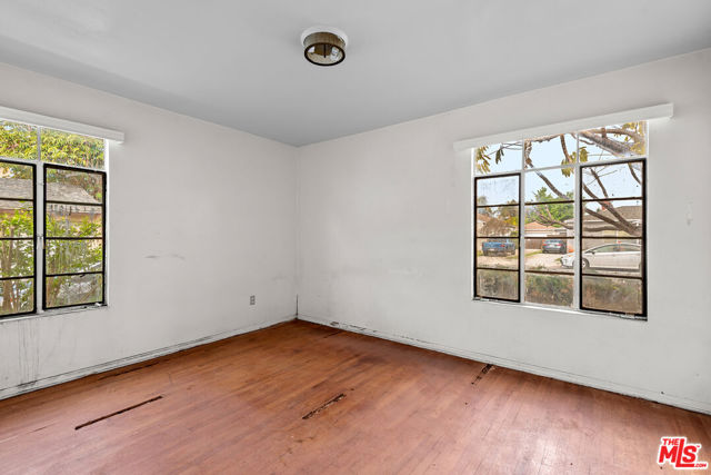 12926 Bonaparte Avenue, Los Angeles CA: https://media.crmls.org/mediaz/907f2f77-74c1-49cc-b1c2-d863b3e25390.jpg