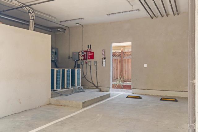 30 S 22nd Street, San Jose CA: https://media.crmls.org/mediaz/907f5e3e-f28b-4584-8e52-c1e9c932356e.jpg