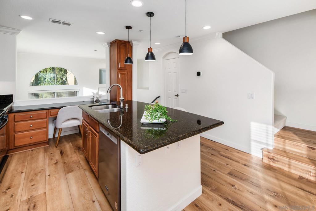 3710 Mykonos Ln - photo 11