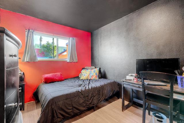 78 Sherwood Street, Chula Vista CA: https://media.crmls.org/mediaz/90806cf5-0f60-4df4-a784-b60f72dc5bf0.jpg