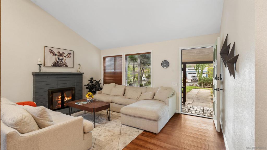 MLS #250034913SD image #19