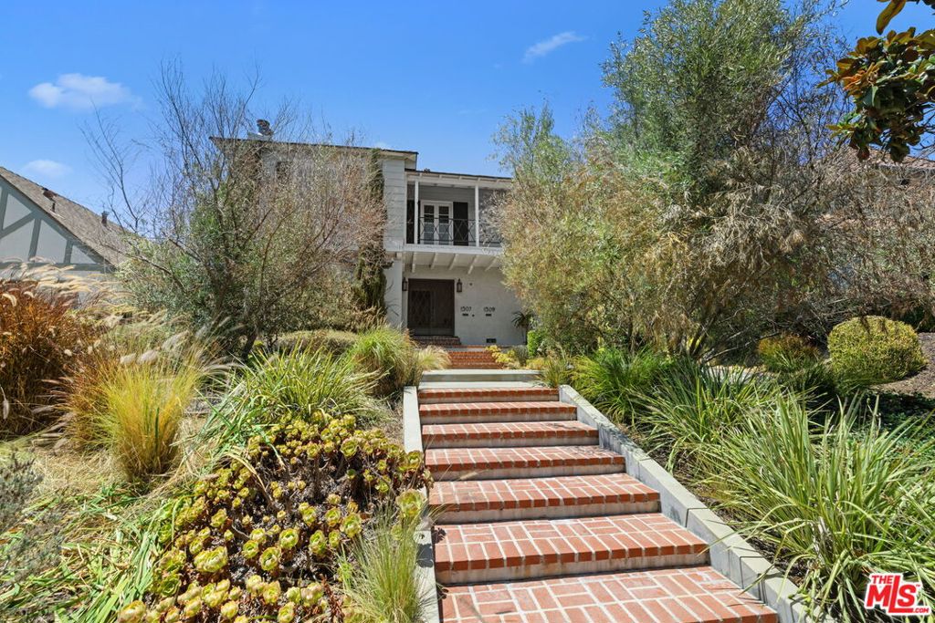 Multifamily at 1307 S Rimpau Boulevard