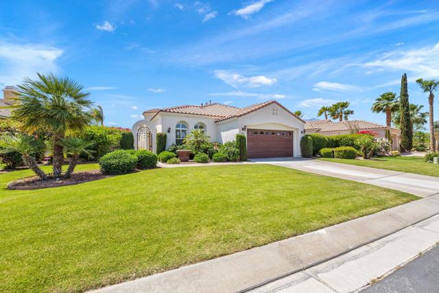 61 Via Las Flores, Rancho Mirage CA: https://media.crmls.org/mediaz/908364fa-42b0-498b-8854-12d7ffe314f1.jpg