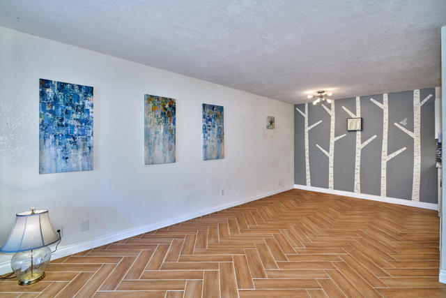 2875 N Los Felices Road, Palm Springs CA: https://media.crmls.org/mediaz/908365e9-179b-4063-a2d8-0a888b23170d.jpg