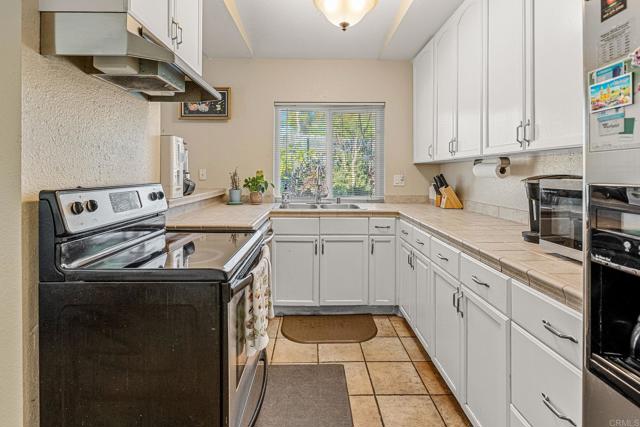 Detail Gallery Image 9 of 27 For 758 S 65th St, San Diego,  CA 92114 - 4 Beds | 2 Baths